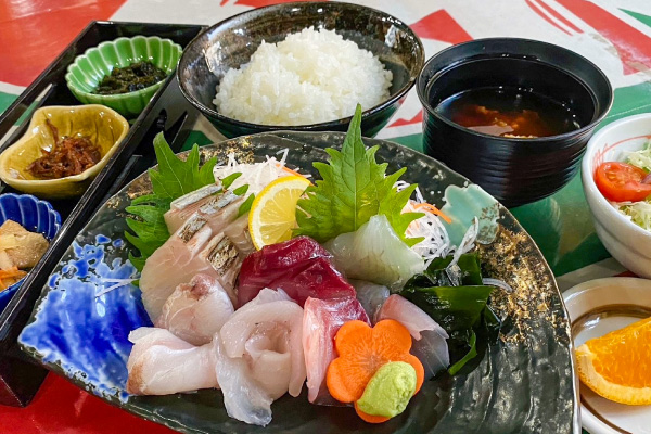 （株）渥美魚市場 いちば食堂
